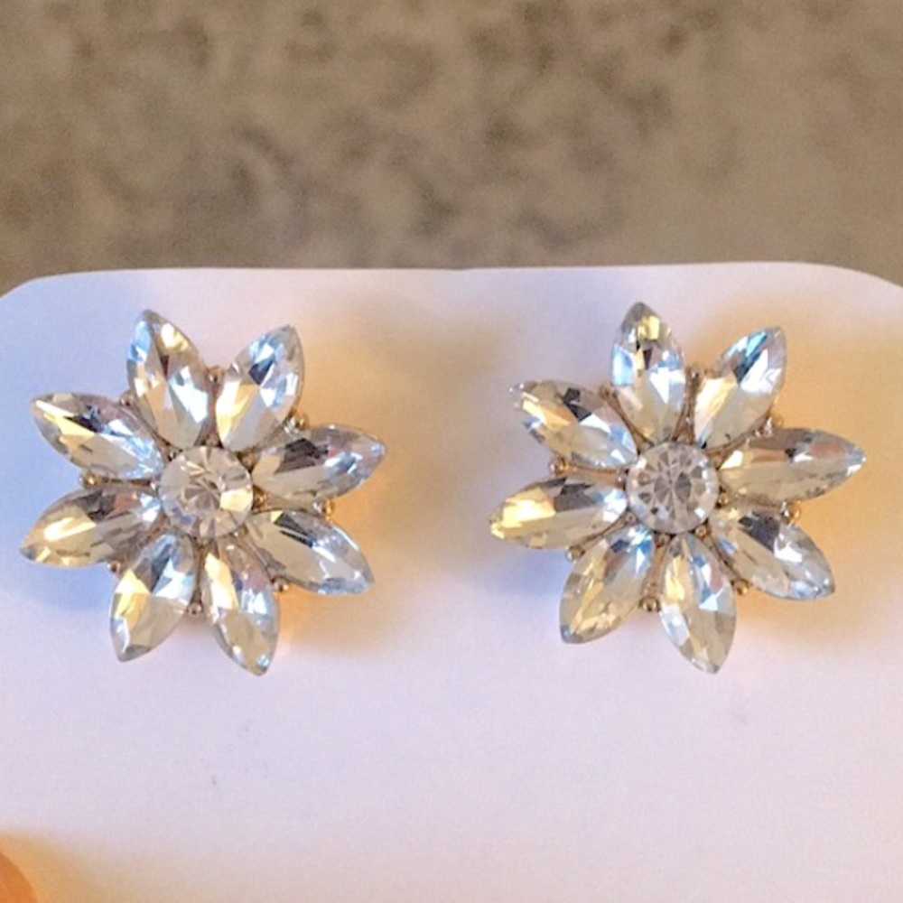 Classic Clear Diamond + Gold Crystal Flower Statement Earrings - Picture 2 of 7